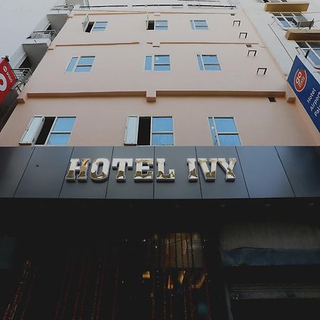 Hotel Ivy New Delhi Exteriör bild