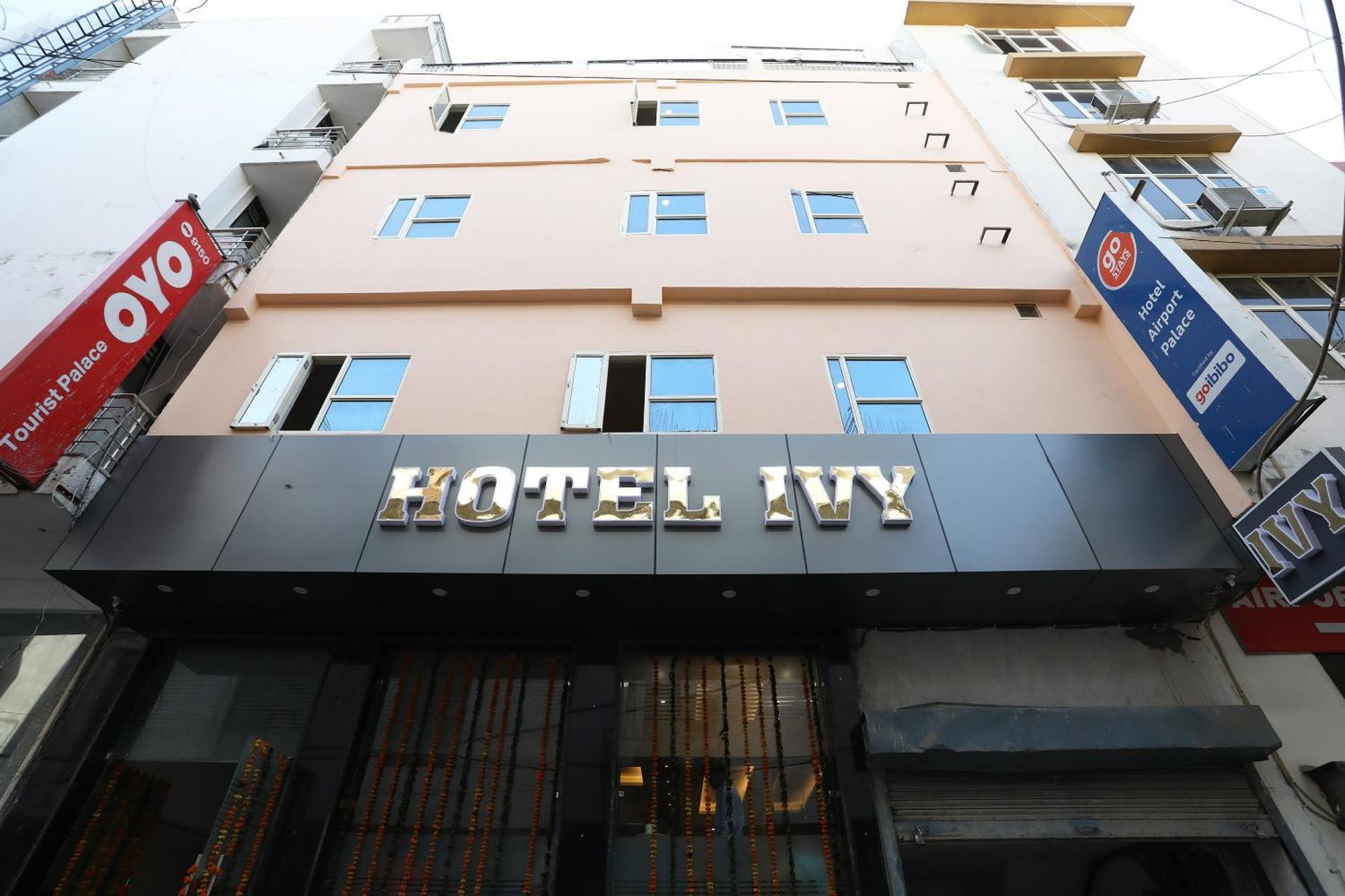 Hotel Ivy New Delhi Exteriör bild