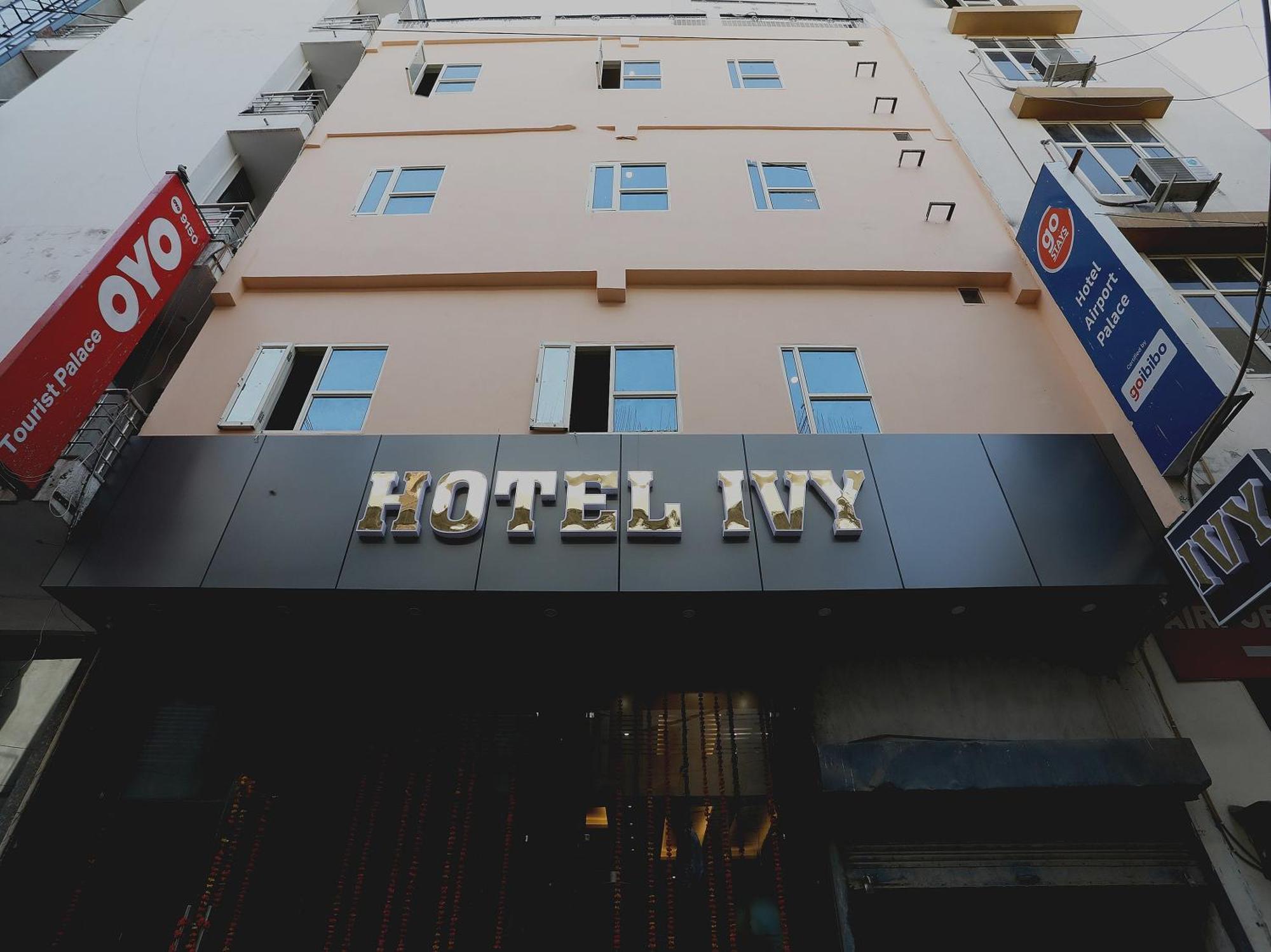 Hotel Ivy New Delhi Exteriör bild